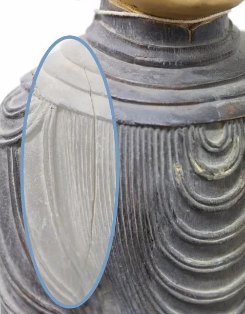 故宫所藏清乾隆年间的沉香木旃檀佛像